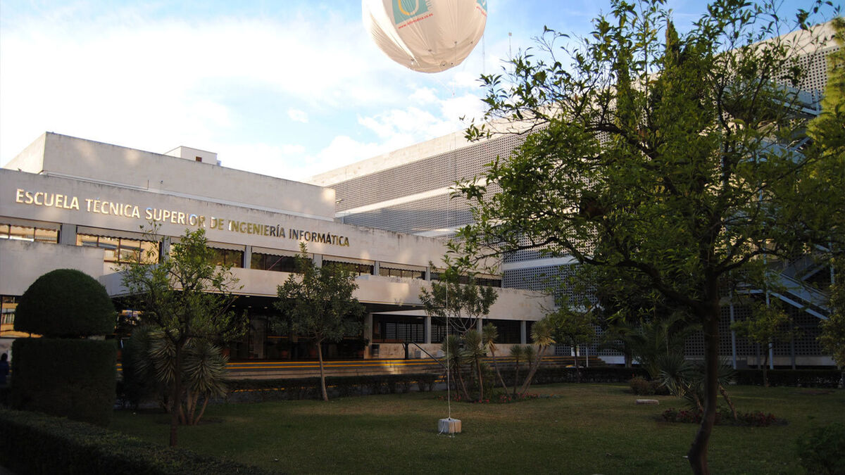 School of Computer Engineering, University of Seville